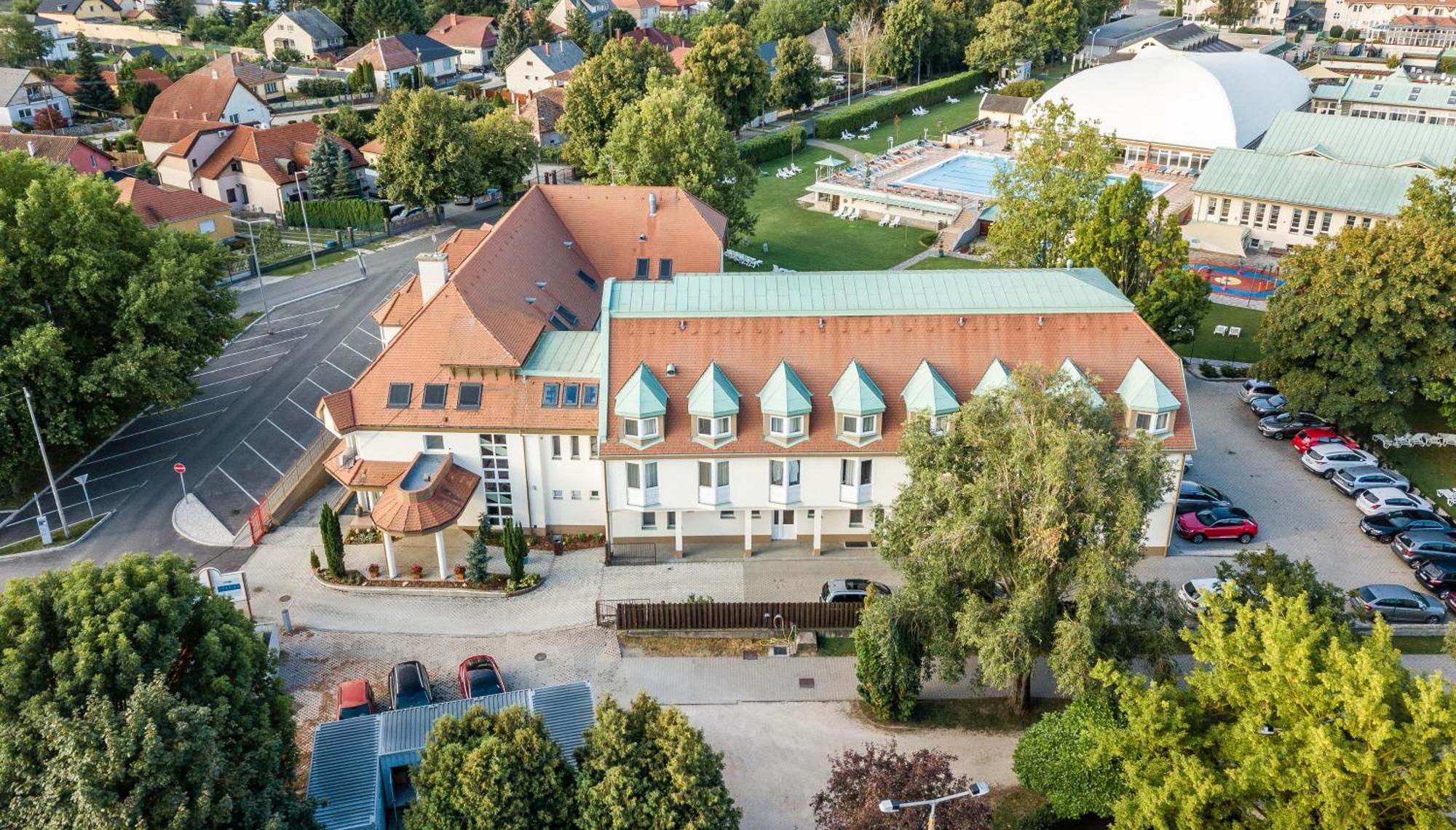 Aqua Hotel Termal Mosonmagyaróvár Exterior foto