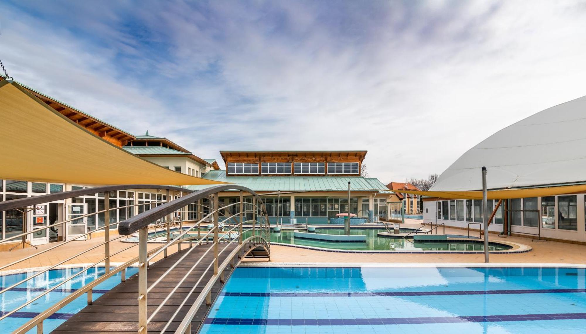 Aqua Hotel Termal Mosonmagyaróvár Exterior foto