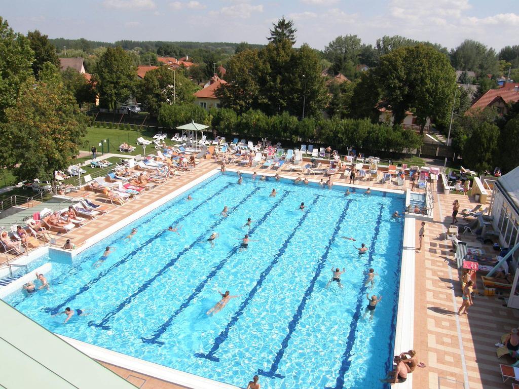 Aqua Hotel Termal Mosonmagyaróvár Exterior foto